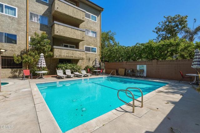 320 E Stocker Street 205, Glendale, CA 91207