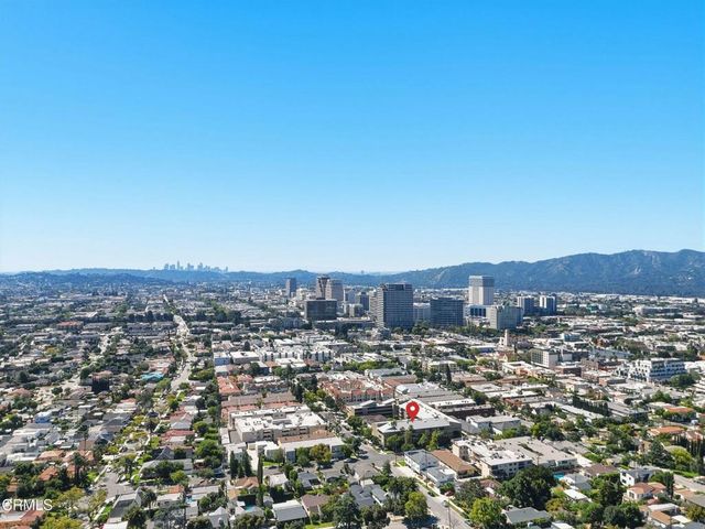 320 E Stocker Street 205, Glendale, CA 91207