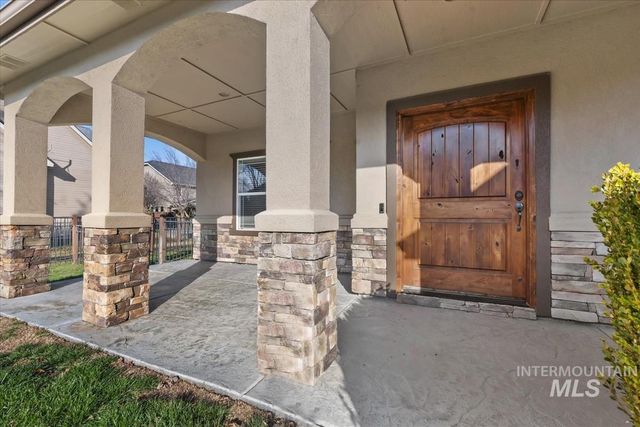 1082 E. Azan St., Meridian, ID 83646