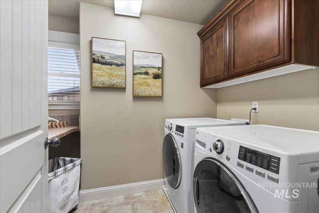 1082 E. Azan St., Meridian, ID 83646