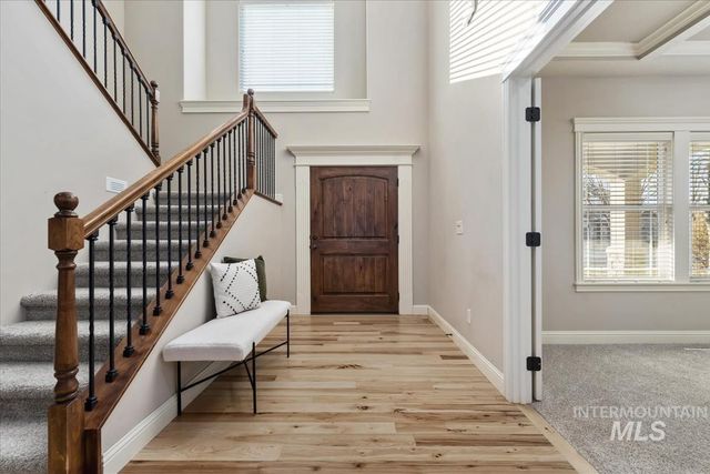 1082 E. Azan St., Meridian, ID 83646