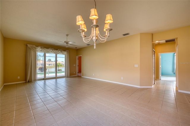 8025 STIRLING FALLS CIRCLE, Sarasota, FL 34243
