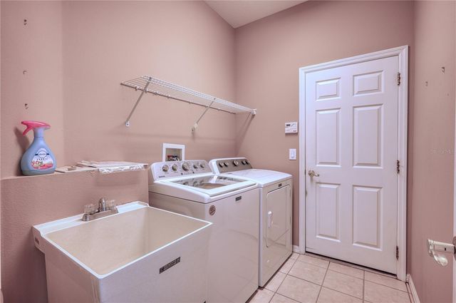 8025 STIRLING FALLS CIRCLE, Sarasota, FL 34243