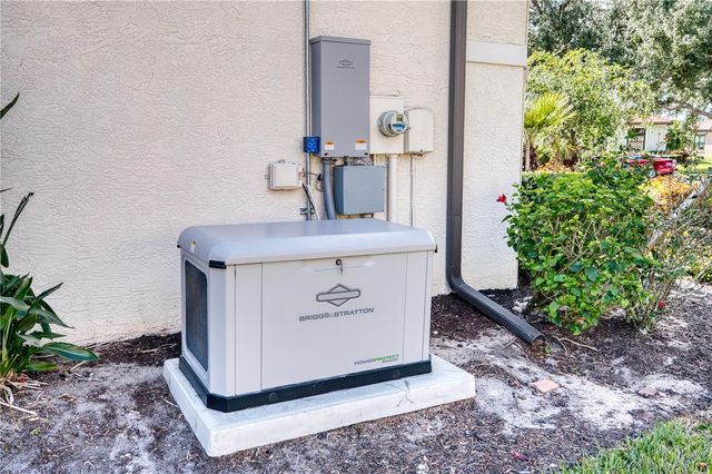 8025 STIRLING FALLS CIRCLE, Sarasota, FL 34243