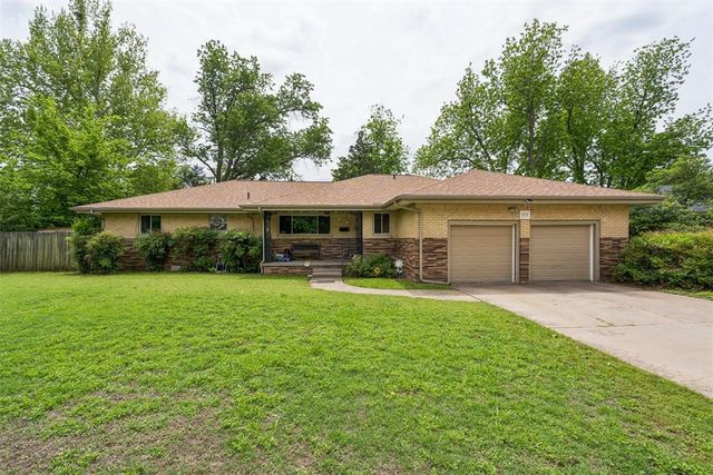 111 Crestmont Avenue, Norman, OK 73069