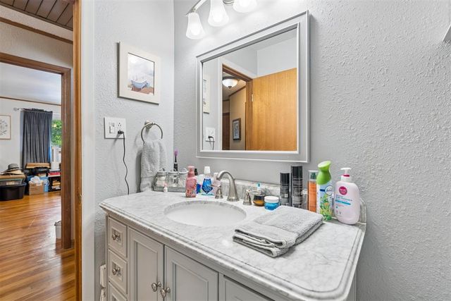 111 Crestmont Avenue, Norman, OK 73069