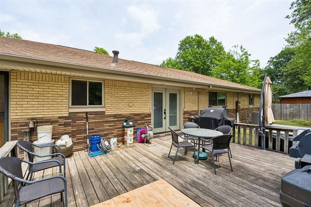 111 Crestmont Avenue, Norman, OK 73069