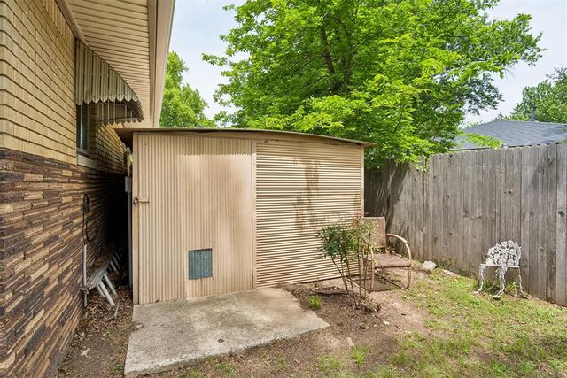 111 Crestmont Avenue, Norman, OK 73069
