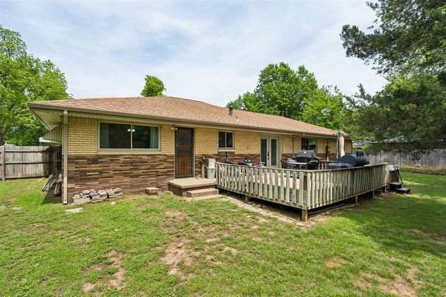111 Crestmont Avenue, Norman, OK 73069