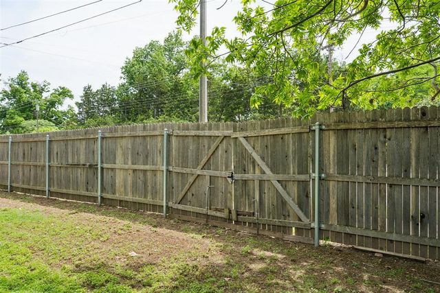 111 Crestmont Avenue, Norman, OK 73069