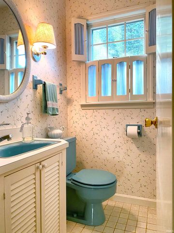 801 Plaza Drive, Evansville, IN 47715