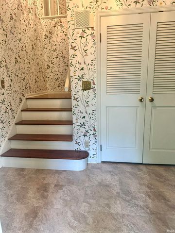 801 Plaza Drive, Evansville, IN 47715