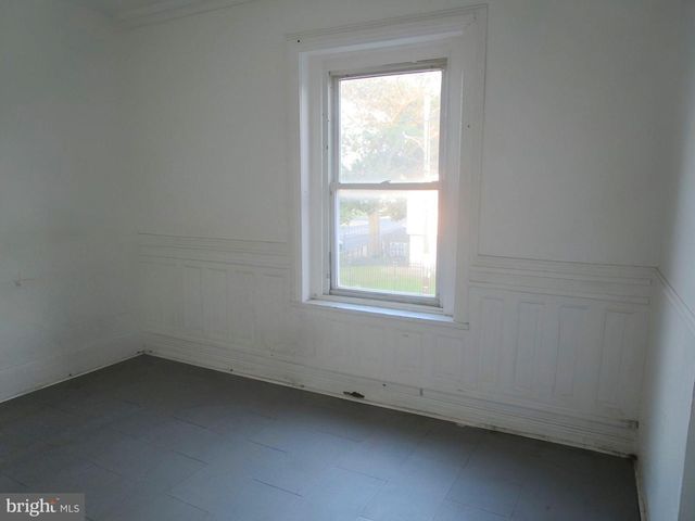 2139 W DIAMOND ST, Philadelphia, PA 19121