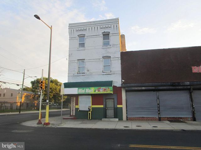 2139 W DIAMOND ST, Philadelphia, PA 19121