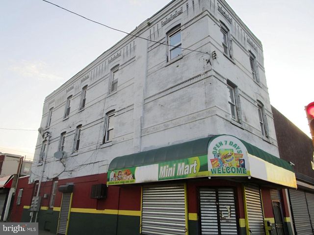 2139 W DIAMOND ST, Philadelphia, PA 19121