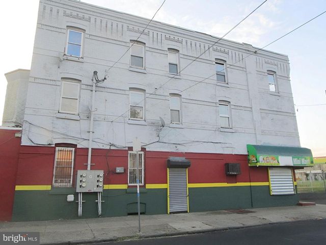 2139 W DIAMOND ST, Philadelphia, PA 19121