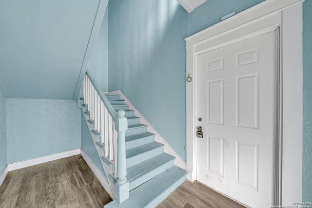 1409 W Woodlawn, San Antonio, TX 78201