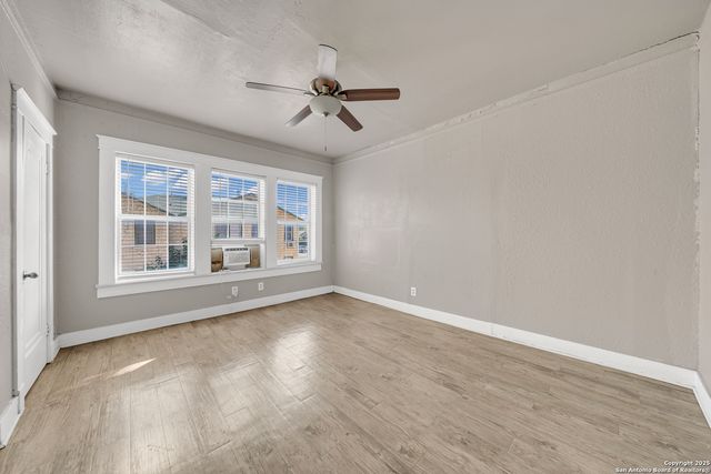 1409 W Woodlawn, San Antonio, TX 78201