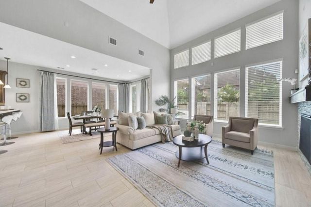 6718 Sotoria Lane, Sugar Land, TX 77479