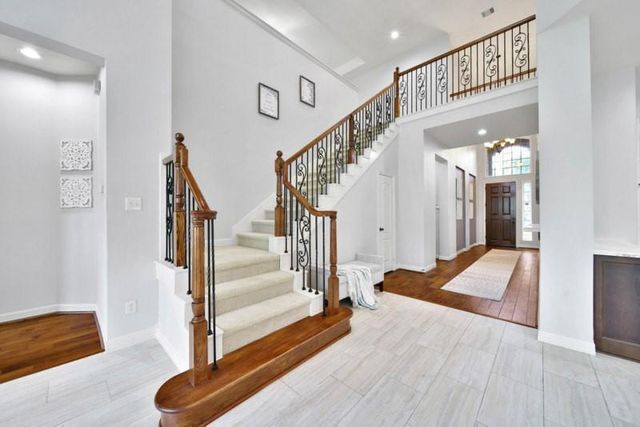 6718 Sotoria Lane, Sugar Land, TX 77479