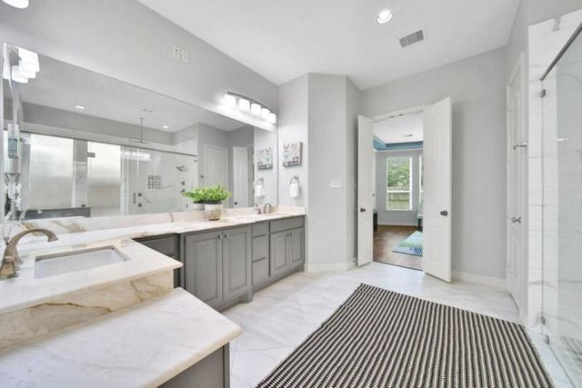 6718 Sotoria Lane, Sugar Land, TX 77479