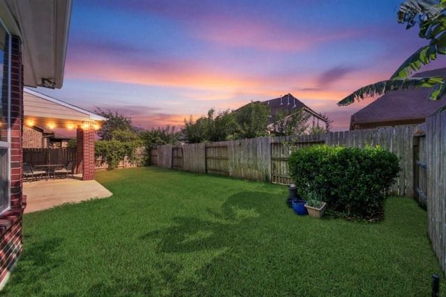 6718 Sotoria Lane, Sugar Land, TX 77479