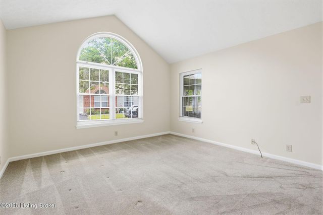 3910 Village Green Dr, Louisville, KY 40299