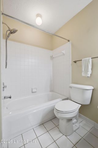 3910 Village Green Dr, Louisville, KY 40299
