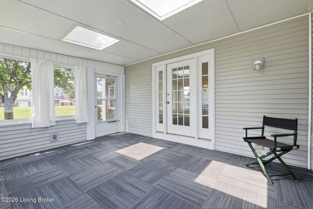 3910 Village Green Dr, Louisville, KY 40299