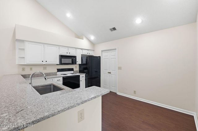 3910 Village Green Dr, Louisville, KY 40299