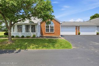 3910 Village Green Dr, Louisville, KY 40299