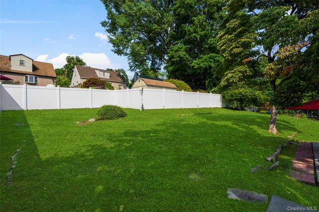 36 Pilgrim Drive, Port Chester, NY 10573
