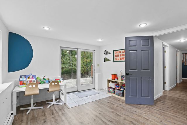 5 Ledgewood Drive, Ledyard, CT 06335