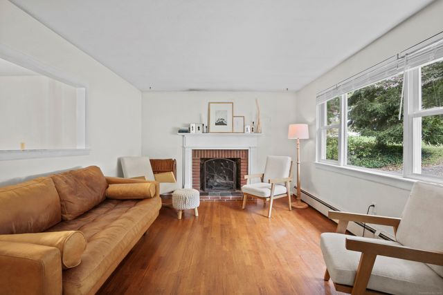 5 Ledgewood Drive, Ledyard, CT 06335