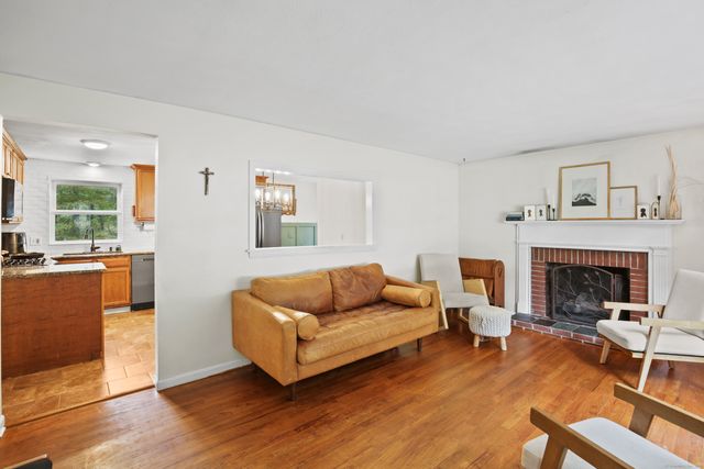 5 Ledgewood Drive, Ledyard, CT 06335
