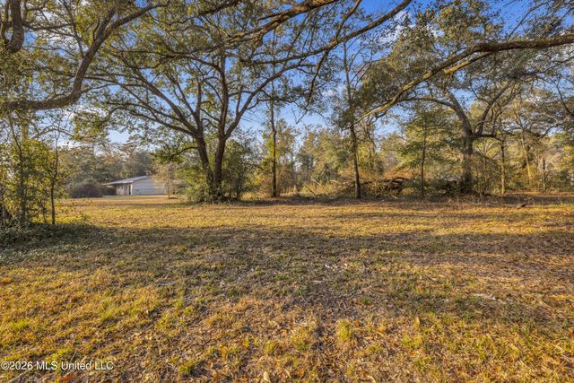 13600 Money Farm Road, Ocean Springs, MS 39564