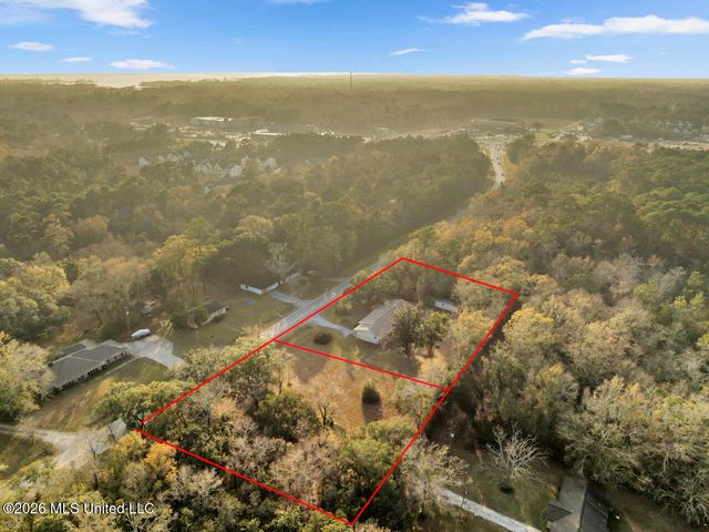 13600 Money Farm Road, Ocean Springs, MS 39564