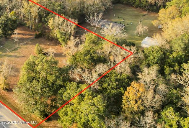 13600 Money Farm Road, Ocean Springs, MS 39564