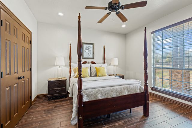 216 Megan Court, Hudson Oaks, TX 76087