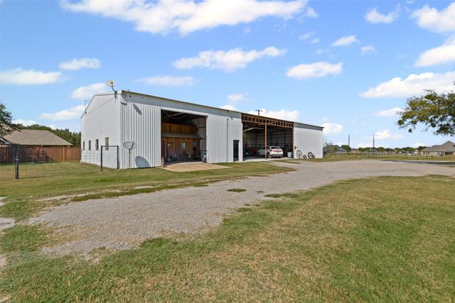 216 Megan Court, Hudson Oaks, TX 76087