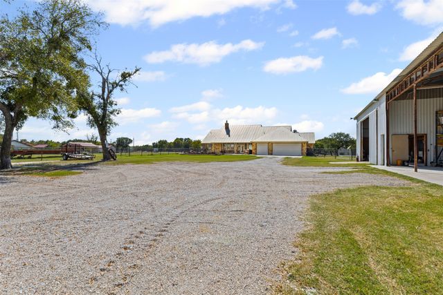 216 Megan Court, Hudson Oaks, TX 76087