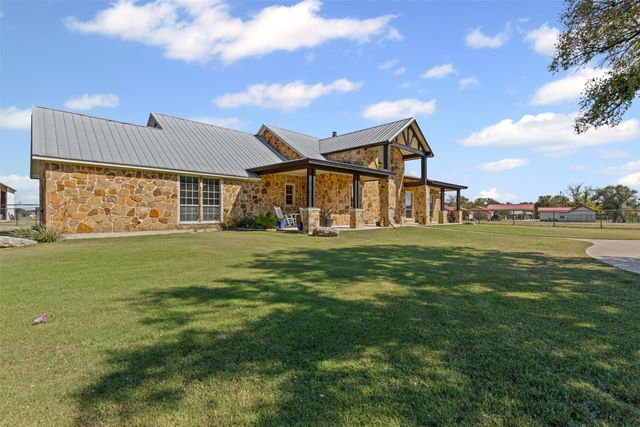 216 Megan Court, Hudson Oaks, TX 76087