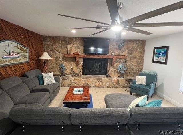 4330 S Conwell Point, Homosassa, FL 34448