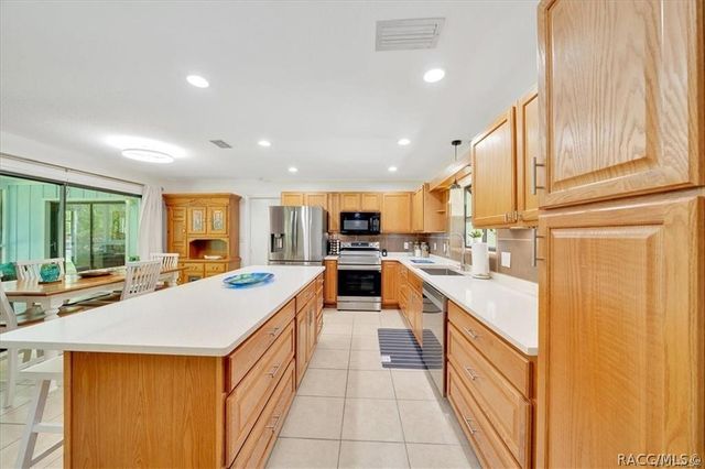 4330 S Conwell Point, Homosassa, FL 34448