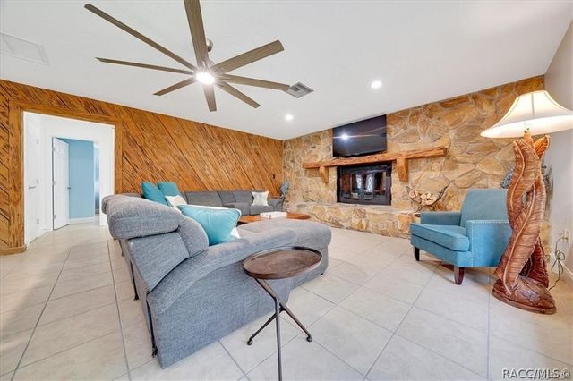 4330 S Conwell Point, Homosassa, FL 34448