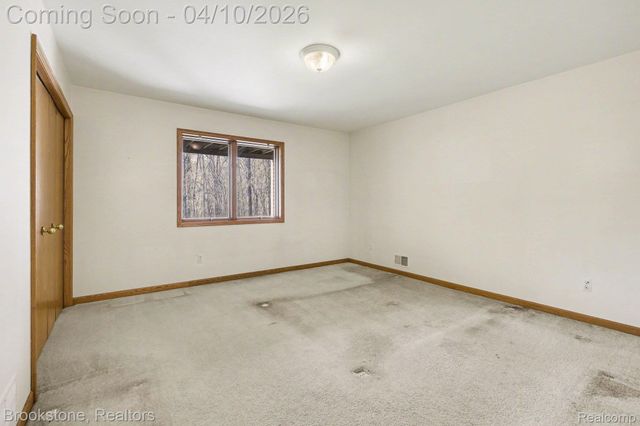 3376 Rivers Edge Drive, Wayne, MI 48184