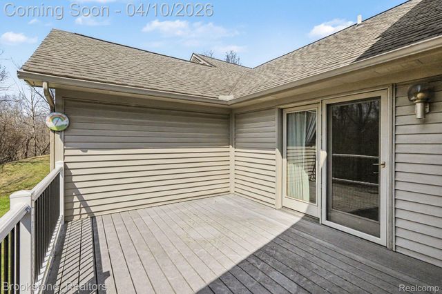 3376 Rivers Edge Drive, Wayne, MI 48184