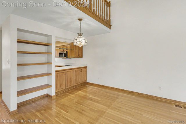 3376 Rivers Edge Drive, Wayne, MI 48184