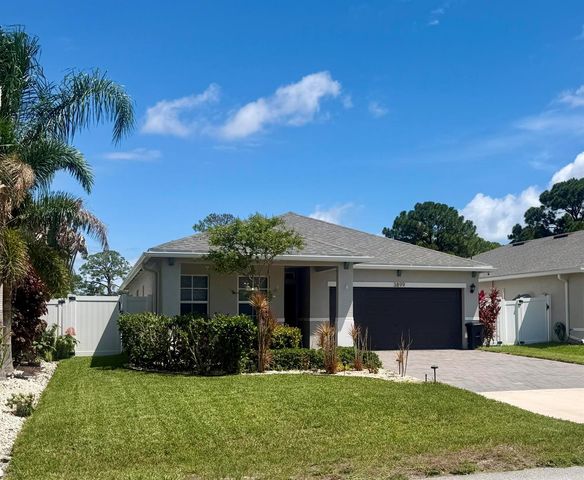 3899 SE Lee Street, Stuart, FL 34997