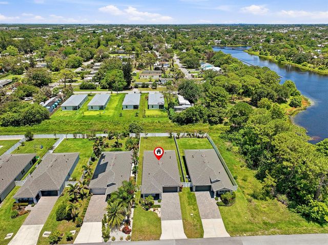 3899 SE Lee Street, Stuart, FL 34997